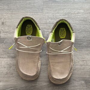 Hey Dude "Wally Funky Splatter" Light Taupe Slip-Ons Boat Shoes Size 4 Youth